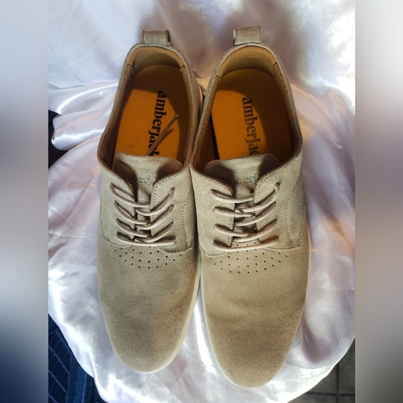 AMBERJACK Other - Amberjack Men's Tan Suede Derbys